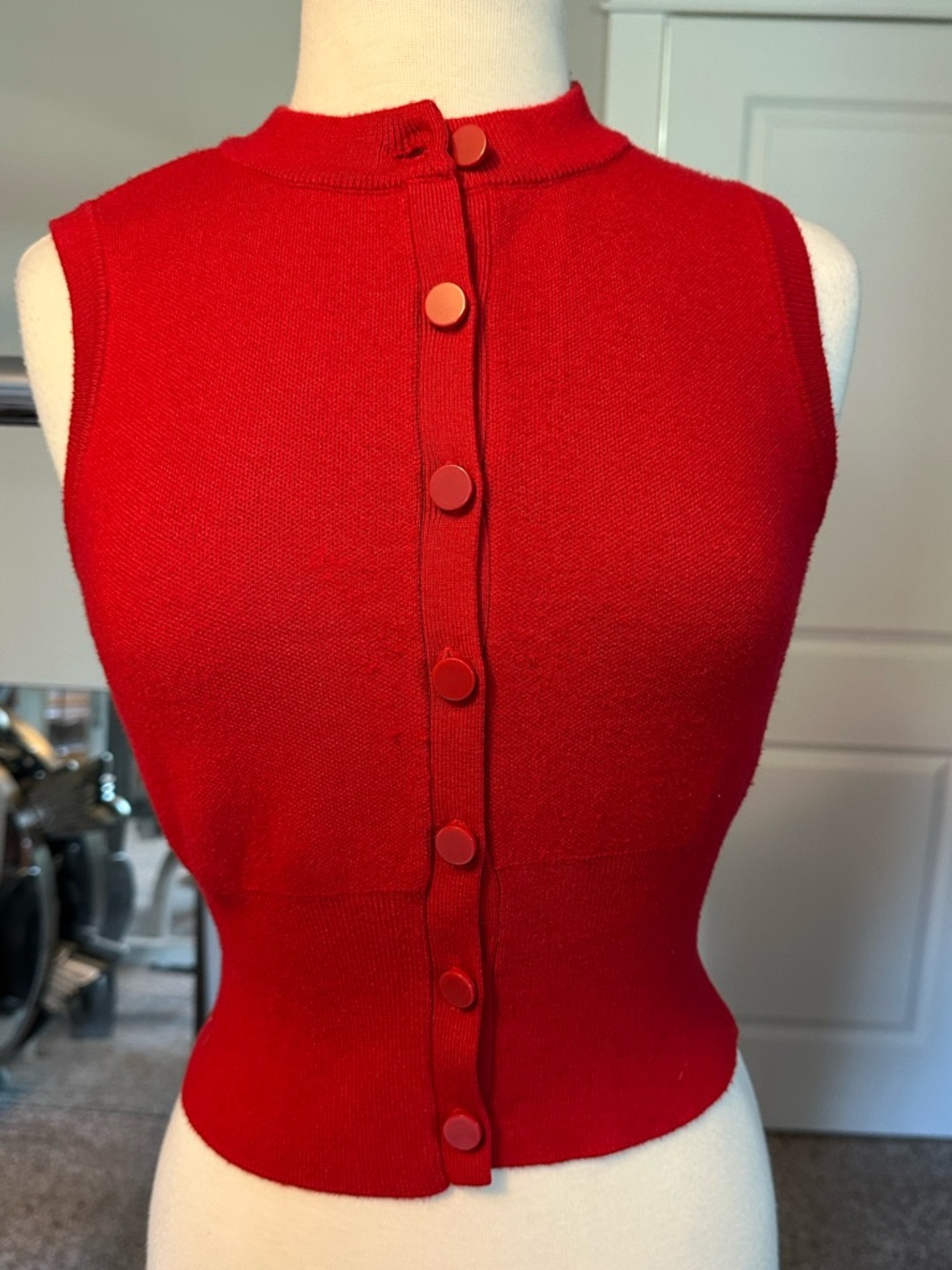 Hazel moon button up sleeveless sweater vest. Vibrant Tomato red. medium. Cute!